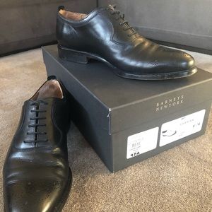 Men Barney’s New York Italian leather dress shoes